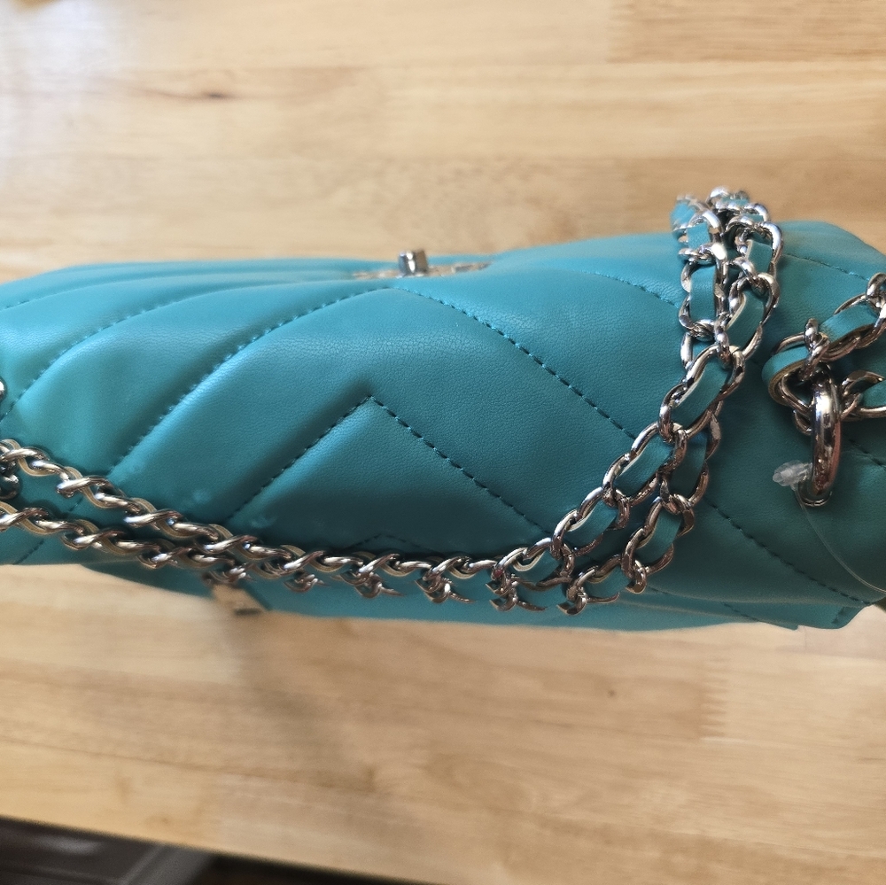 ❌️❌️SOLD❌️❌️Badgley Michka crossbody bag - Picture 8 of 9